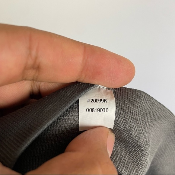 Spanx‎ Look At Me Now Seamless Green Camo Cropped Leggings - Picture 8 of 8